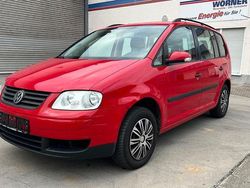 Rot Gebraucht 2004 VW Touran Basis Van / Kleinbus | 1.399 € (Fairer Preis)