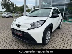 Weiß Neu 2025 Toyota Aygo X-play Kleinwagen | 17.500 €