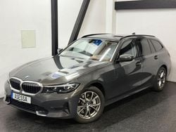 Grau Gebraucht 2021 BMW 330 Sport Line Limousine | 21.999 € (Superpreis)