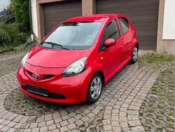 Rot Gebraucht 2007 Toyota Aygo Kleinwagen | 2.650 € (Etwas zu teuer)