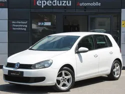 Weiß Gebraucht 2010 VW Golf VI Trendline Limousine | 5.999 € (Fairer Preis)