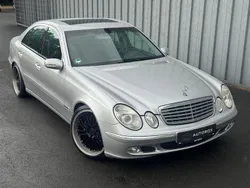 Grau Gebraucht 2003 Mercedes E240 Limousine | 4.999 € (Fairer Preis)