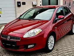 Rot Gebraucht 2009 Fiat Bravo Dynamic Kleinwagen | 2.900 € (Fairer Preis)