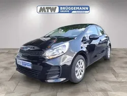 Schwarz Gebraucht 2017 Kia Rio Limousine | 8.270 € (Fairer Preis)