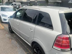 Silber Gebraucht 2005 Opel Zafira Van / Kleinbus | 4.250 €