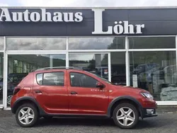 Feuerrot Gebraucht 2015 Dacia Sandero Prestige Kleinwagen | 7.492 € (Fairer Preis)