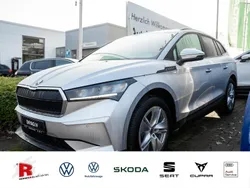 Silber Gebraucht 2022 Skoda Enyaq iV Loft SUV | 38.990 €