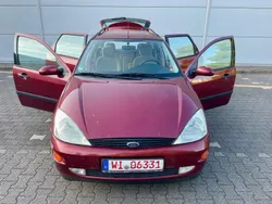 Rot Gebraucht 2000 Ford Focus Kombi | 650 € (Guter Preis)