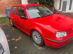 Rot Gebraucht 1999 VW Golf IV Kleinwagen | 1.400 € (Guter Preis)