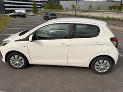 Weiß Gebraucht 2016 Peugeot 108 Active Kleinwagen | 5.750 € (Fairer Preis)