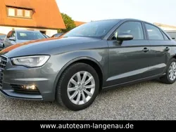 Grau metallic Gebraucht 2016 Audi A3 Attraction Limousine | 15.490 € (Guter Preis)