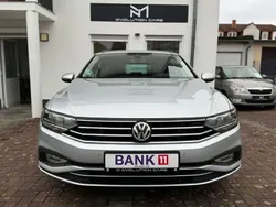 Silber Gebraucht 2020 VW Passat Business Kombi | 18.200 € (Fairer Preis)