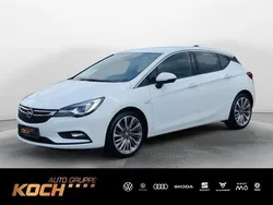Weiß Gebraucht 2015 Opel Astra Innovation Limousine | 10.890 € (Fairer Preis)