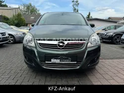 Grün Gebraucht 2009 Opel Zafira Innovation Van / Kleinbus | 4.200 € (Fairer Preis)