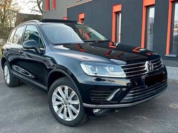 Schwarz Gebraucht 2015 VW Touareg Exclusive SUV | 25.000 €