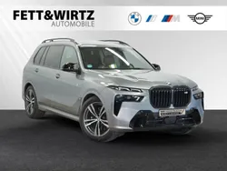 Skyscraper grau metallic Gebraucht 2024 BMW X7 M Sport SUV | 103.888 €