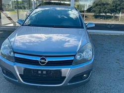 Blau Gebraucht 2006 Opel Astra Limousine | 3.600 € (Etwas zu teuer)