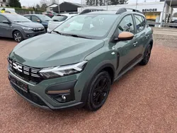 Safari grüngrau Neu 2024 Dacia Sandero Extreme Kleinwagen | 22.250 € (Etwas zu teuer)