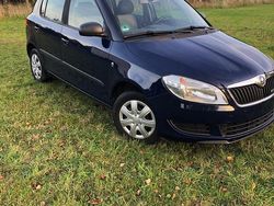 Blau Gebraucht 2012 Skoda Fabia GreenLine Kleinwagen | 3.550 € (Fairer Preis)