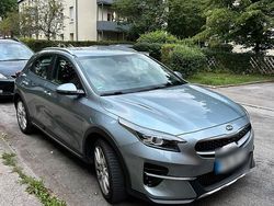 Grau Gebraucht 2020 Kia XCeed SUV | 19.000 €