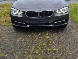 Braun Gebraucht 2013 BMW 320 Sport Line Kombi | 12.999 € (Guter Preis)