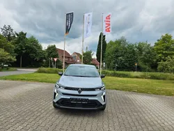 Grau Neu 2025 Renault Captur Techno SUV | 29.790 € (Etwas zu teuer)
