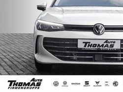 Oryxweiß perlmutteffekt Gebraucht 2025 VW Passat Business Kombi | 33.890 € (Etwas zu teuer)