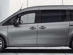 Chromitgrau metallic Neu 2025 Mercedes T180 Progressive Van / Kleinbus | 34.790 €