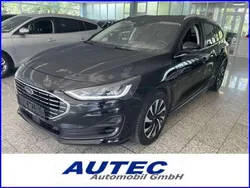 Schwarz, metallic Gebraucht 2023 Ford Focus Titanium X Kombi | 21.888 € (Guter Preis)