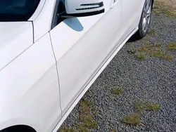 Weiß Gebraucht 2015 Mercedes E200 Edition Limousine | 19.000 € (Teuer)