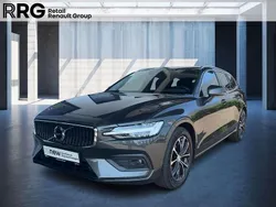 Pine grey / metallic Gebraucht 2022 Volvo V60 Core Kombi | 27.990 € (Guter Preis)