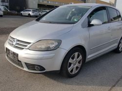 Grau Gebraucht 2005 VW Golf Plus Cross Comfortline Van / Kleinbus | 2.249 € (Superpreis)