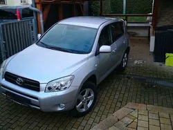 Silber Gebraucht 2006 Toyota RAV4 SUV | 8.360 € (Teuer)