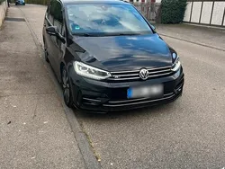 Schwarz Gebraucht 2017 VW Touran R-line Van / Kleinbus | 23.900 € (Guter Preis)