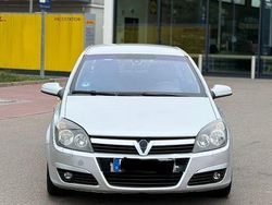 Silber Gebraucht 2004 Opel Astra Limousine | 1.899 € (Fairer Preis)