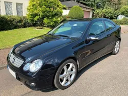 Schwarz Gebraucht 2005 Mercedes C200 Coupé | 7.890 € (Teuer)