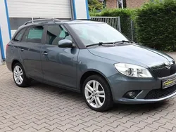 Grün Gebraucht 2014 Skoda Fabia Ambition Kombi | 6.990 € (Fairer Preis)