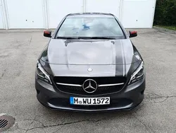 Grau Gebraucht 2017 Mercedes CLA180 Limousine | 16.500 € (Guter Preis)