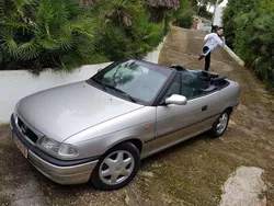 Silber Gebraucht 1998 Opel Astra Cabriolet Edition Cabrio | 2.450 € (Superpreis)