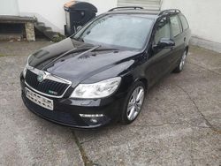 Schwarz Gebraucht 2012 Skoda Octavia RS Kombi | 6.600 € (Fairer Preis)