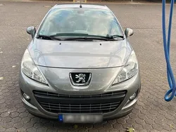 Grau Gebraucht 2011 Peugeot 207 CC Cabrio | 3.200 € (Guter Preis)