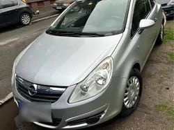 Silber Gebraucht 2010 Opel Corsa Kleinwagen | 1.800 € (Guter Preis)