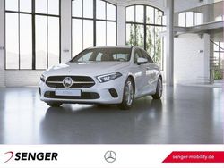 Weiß Gebraucht 2020 Mercedes A180 Business Limousine | 20.630 € (Fairer Preis)