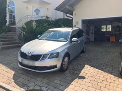 Silber Gebraucht 2018 Skoda Octavia Kombi | 10.200 € (Guter Preis)