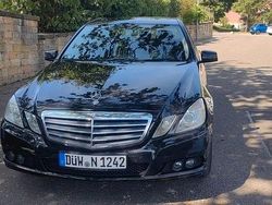 Schwarz Gebraucht 2011 Mercedes E200 Limousine | 7.800 € (Guter Preis)