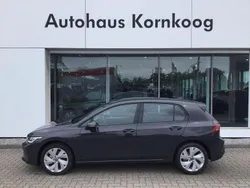 Uranograu Neu 2025 VW Golf VIII Life Limousine | 29.590 € (Guter Preis)