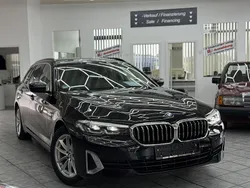 Schwarz ii Gebraucht 2021 BMW 520 Luxury Line Kombi | 26.890 € (Fairer Preis)