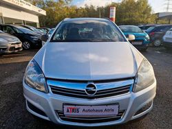 Silber Gebraucht 2010 Opel Astra Selection Kombi | 1.200 € (Etwas zu teuer)