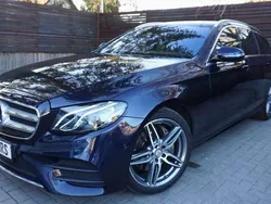 Cavansitblau metalliclack Gebraucht 2017 Mercedes E220 AMG Kombi | 25.700 € (Fairer Preis)