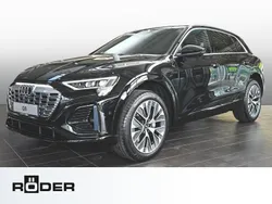 Mythosschwarz metallic Gebraucht 2023 Audi Q8 e-tron S-Line SUV | 63.450 € (Guter Preis)